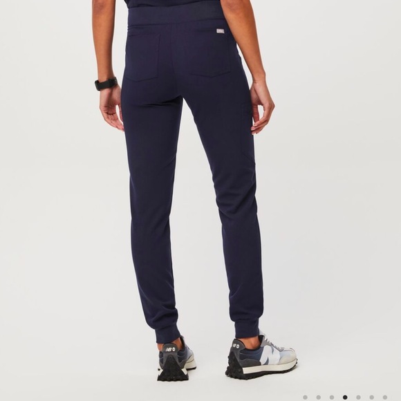 Navy Zamora scrub bottoms, Medium Petite - Picture 4 of 8